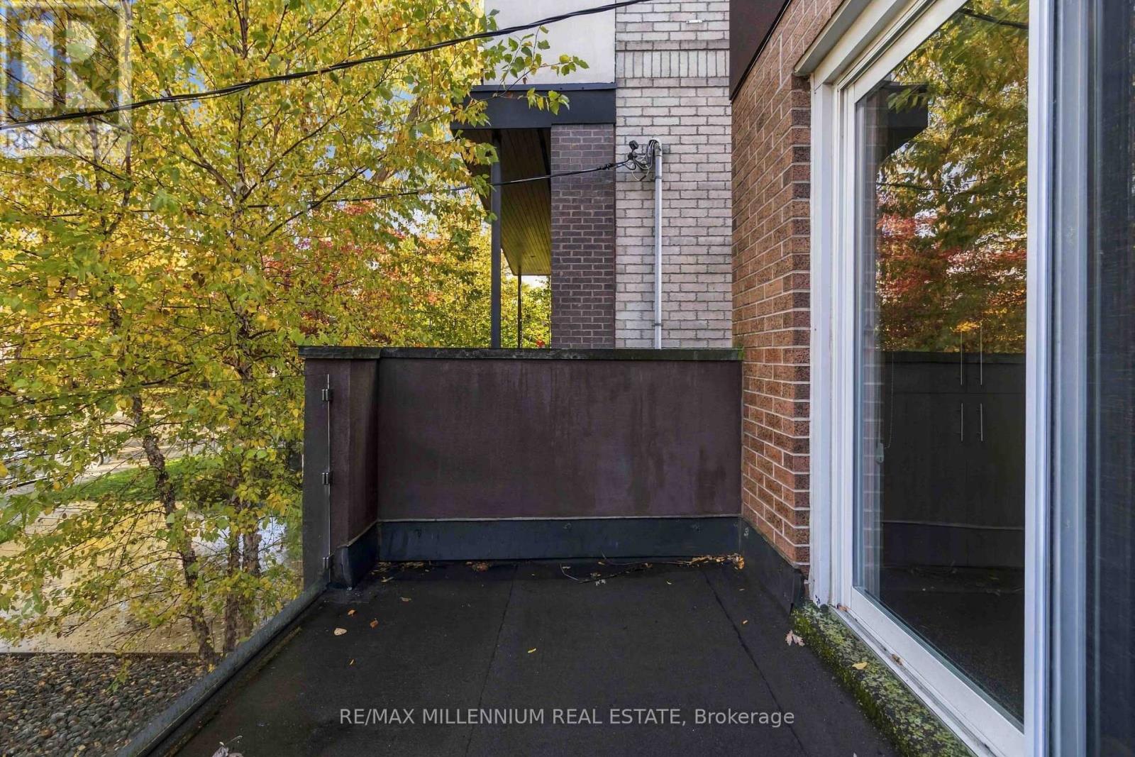 65 Castlefield Avenue, Toronto, ON photo 47