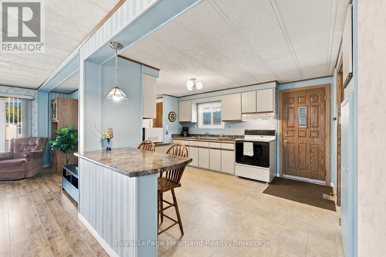 38 MILLER STREET, Strathroy-Caradoc (SW) — photo 12