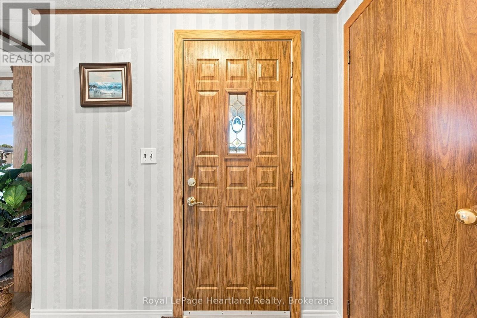 38 MILLER STREET, Strathroy-Caradoc (SW) — photo 6