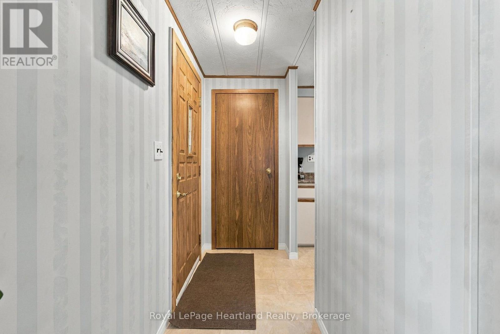 38 MILLER STREET, Strathroy-Caradoc (SW) — photo 7