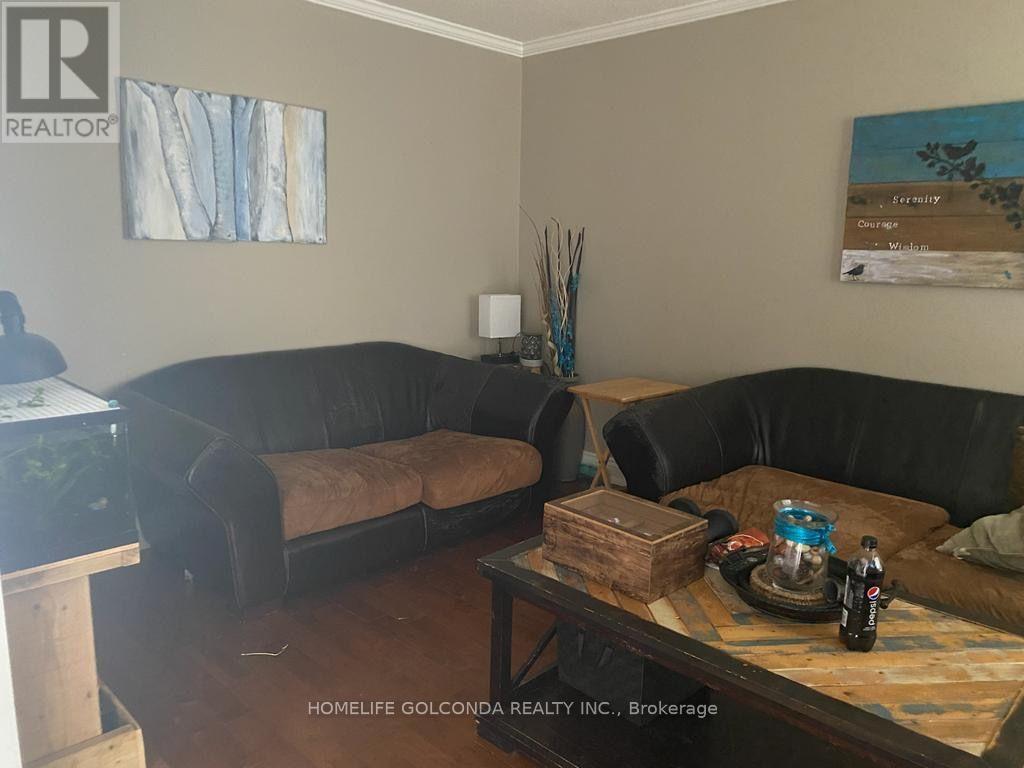 17 Hartrick Place, Whitby, ON photo 10