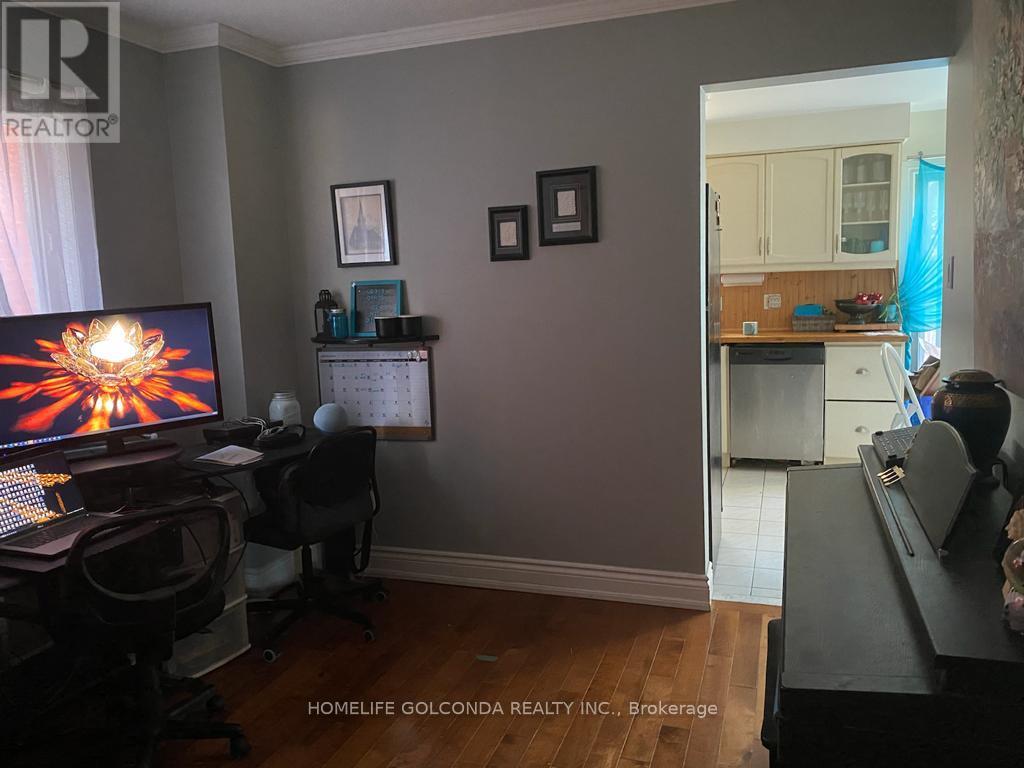 17 Hartrick Place, Whitby, ON photo 9