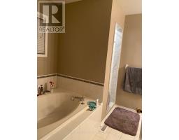 17 Hartrick Place, Whitby, ON L1R2C3 Photo 14