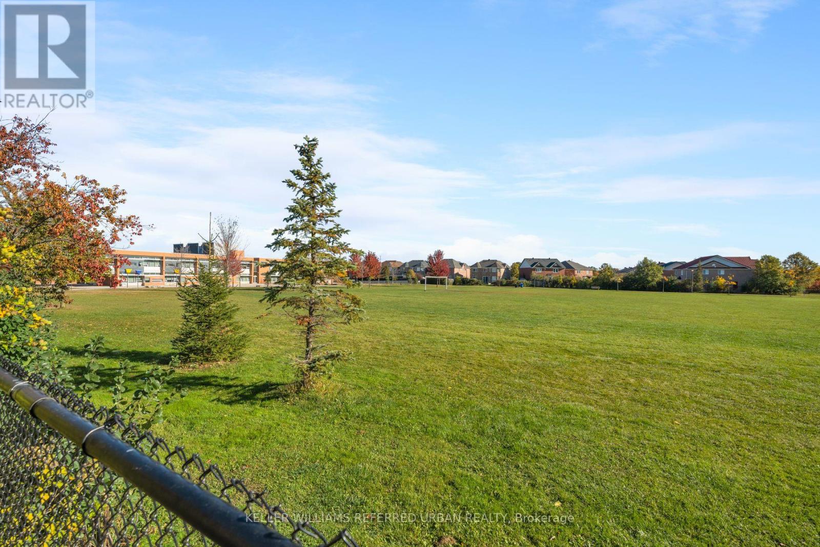 19 Kayak Crescent, Toronto, ON photo 35