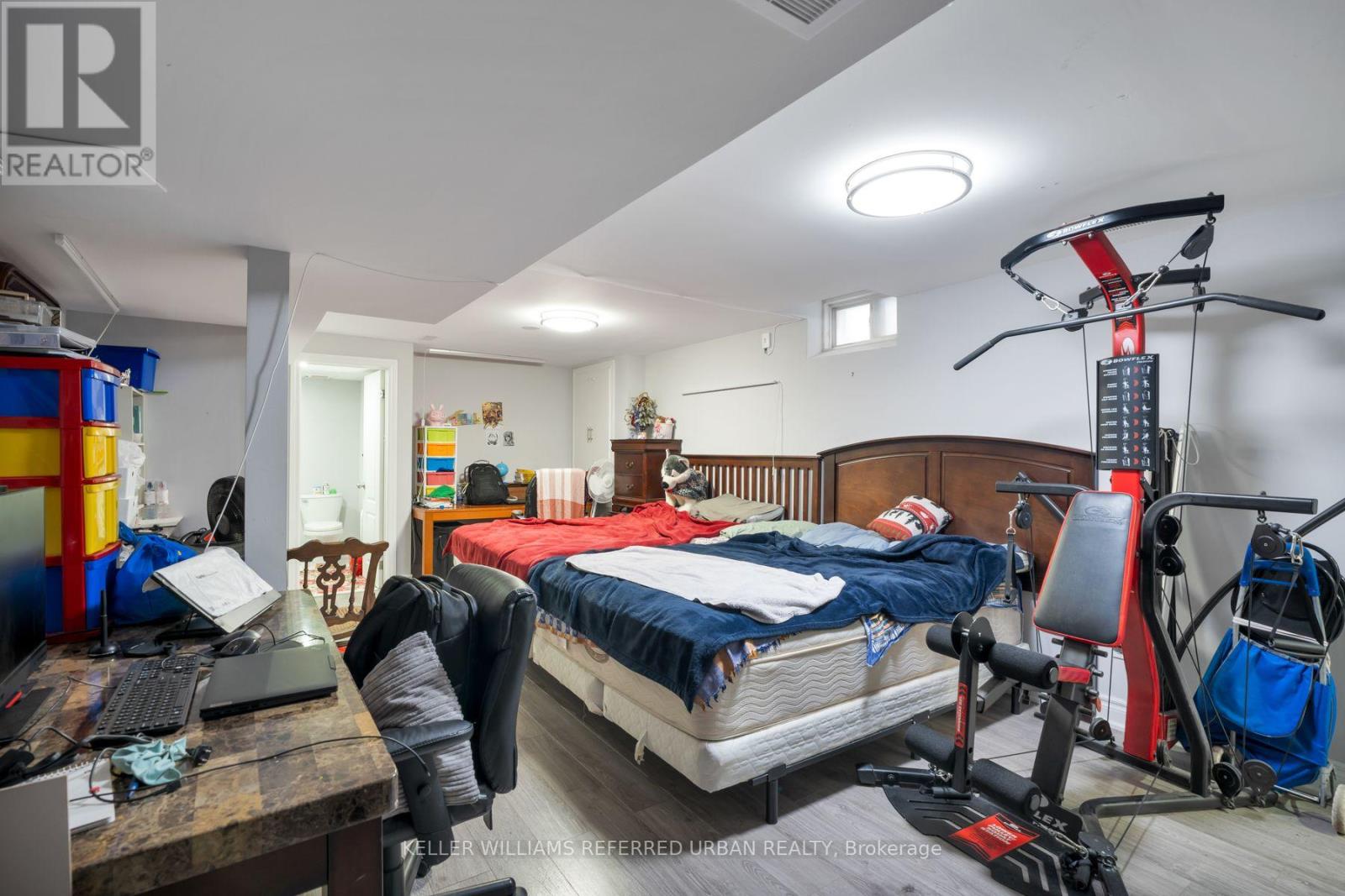19 Kayak Crescent, Toronto, ON photo 37