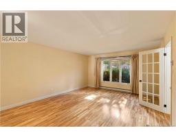 53 Brentwood Drive, photo 4