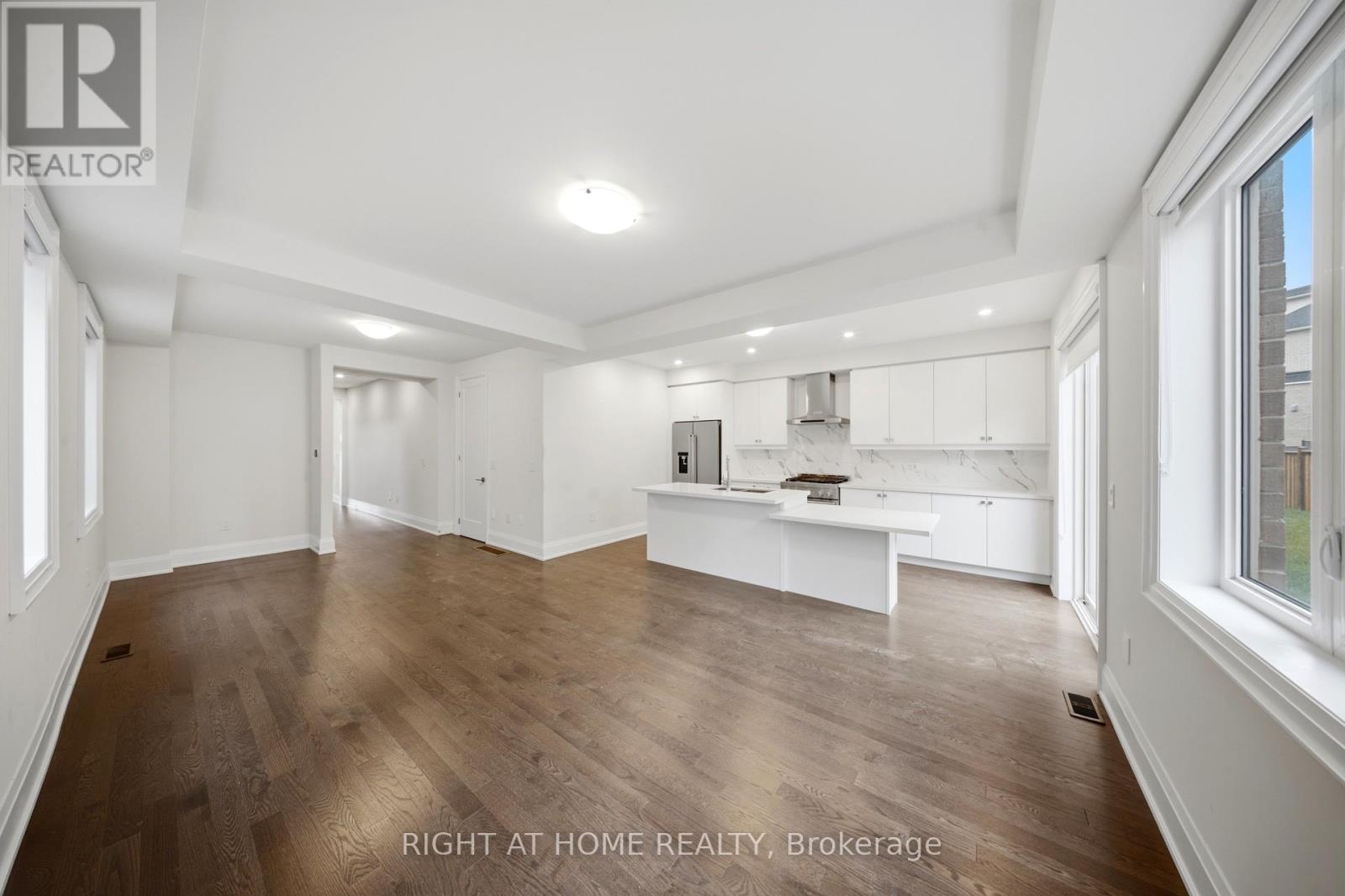 80 Tempel Street, Richmond Hill, ON photo 10