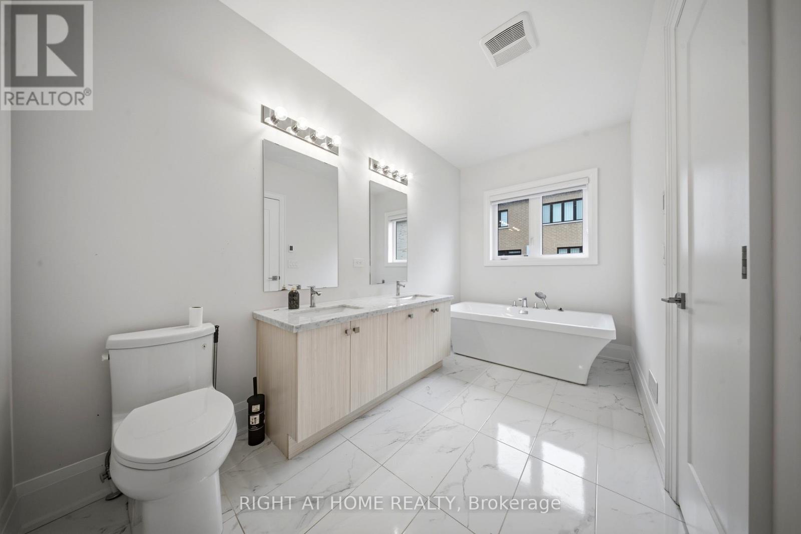 80 Tempel Street, Richmond Hill, ON photo 19