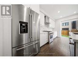 80 Tempel Street, Richmond Hill, ON L4E1K6 Photo 12