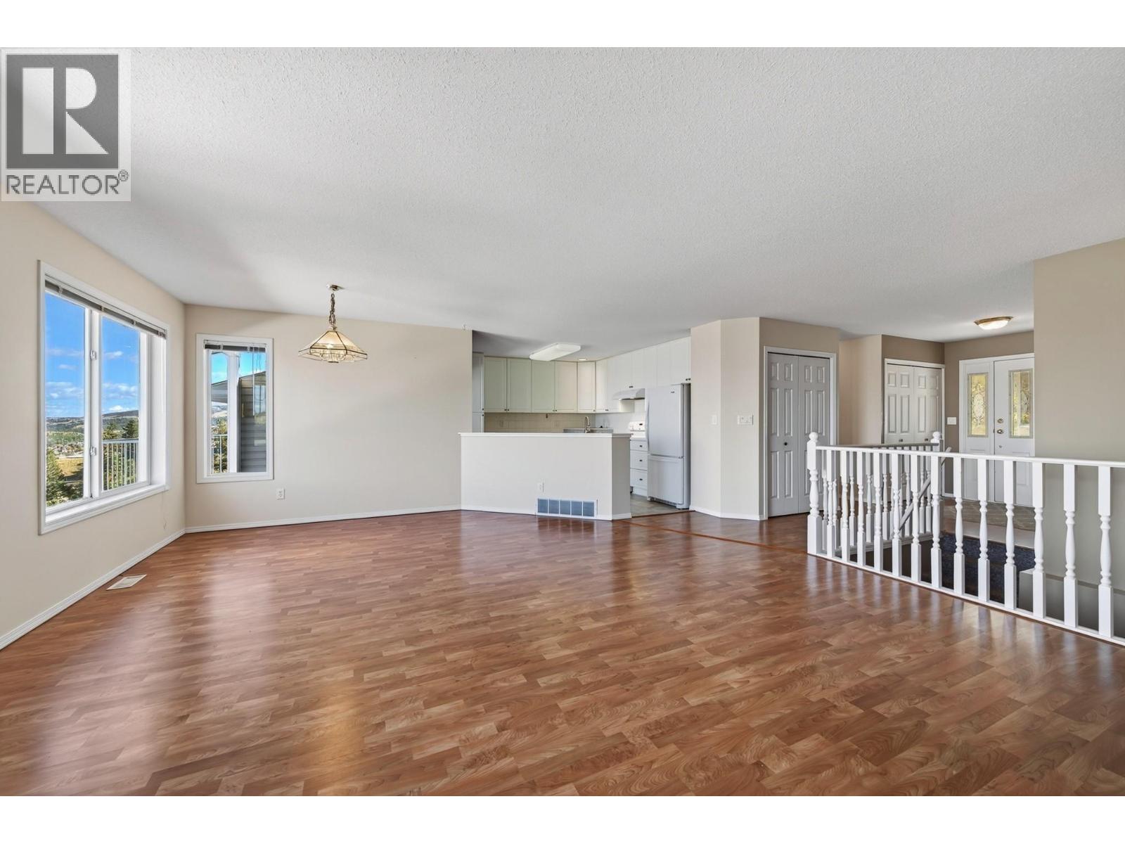 #108 2022 Pacific Way - 8