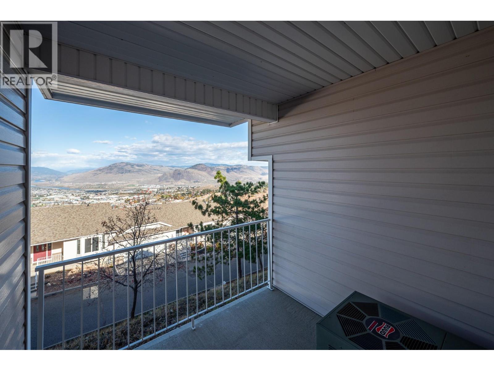 #108 2022 Pacific Way - 18