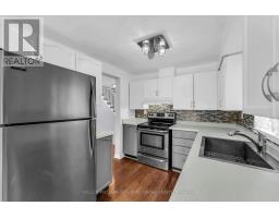 94 Laidlaw Drive, Barrie, ON L4N7S2 Photo 10