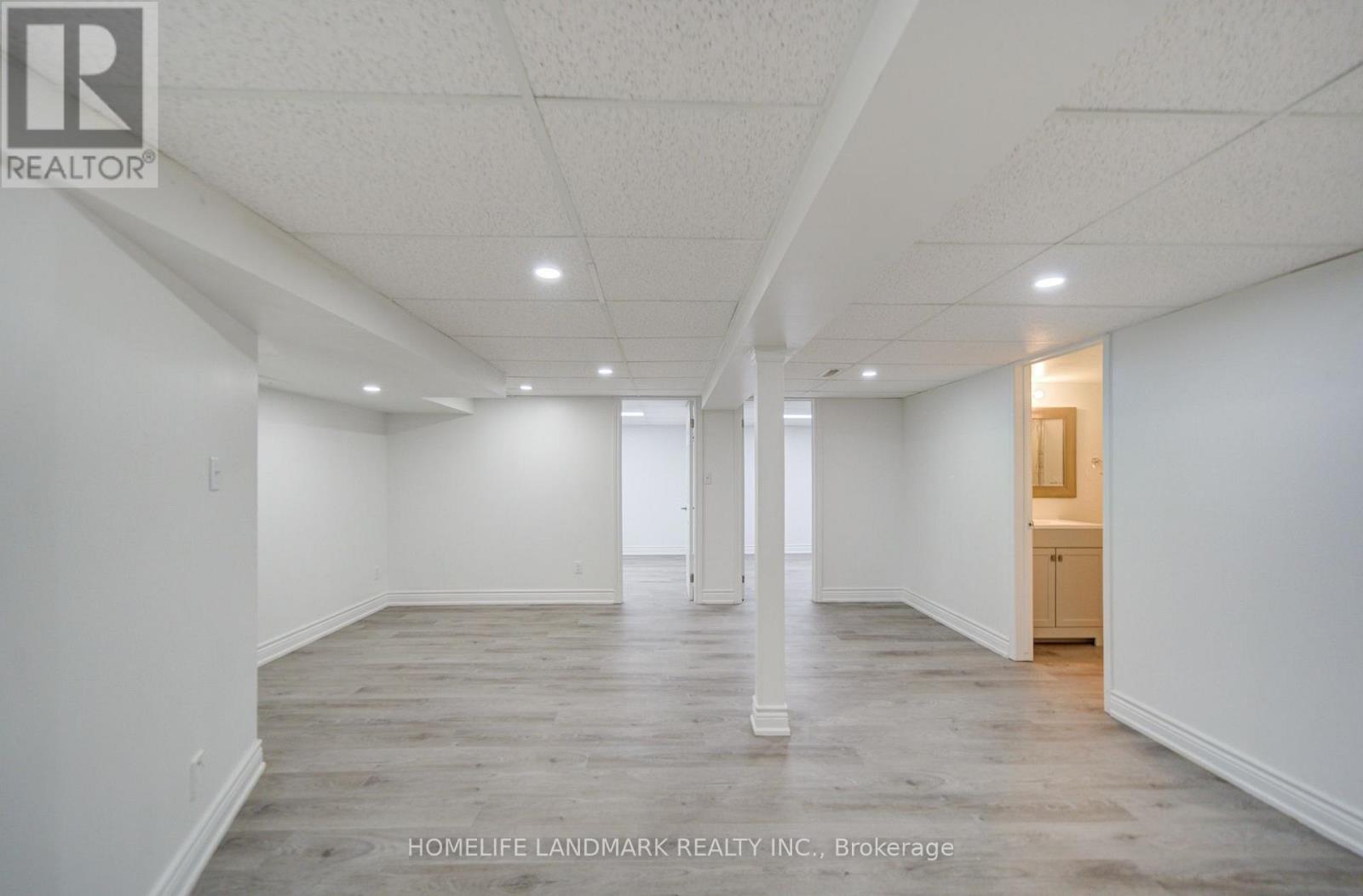 7 Huron Street, Barrie, ON photo 24