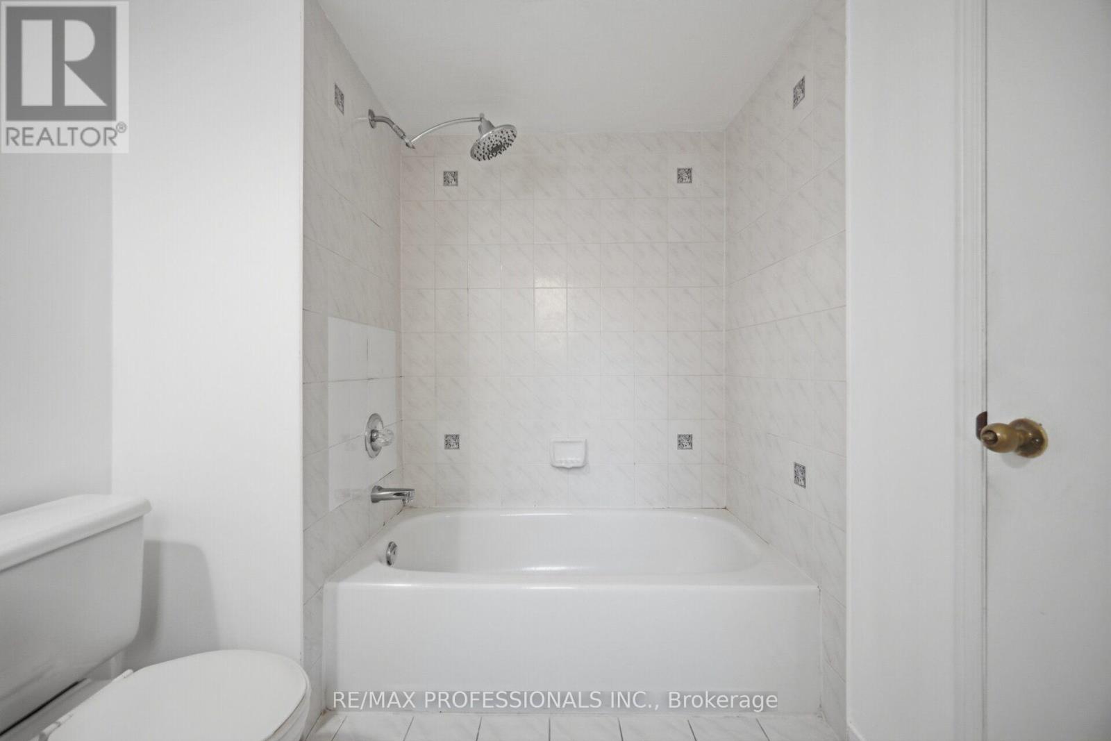 114- 5910 Greensboro Drive, Mississauga, ON photo 21