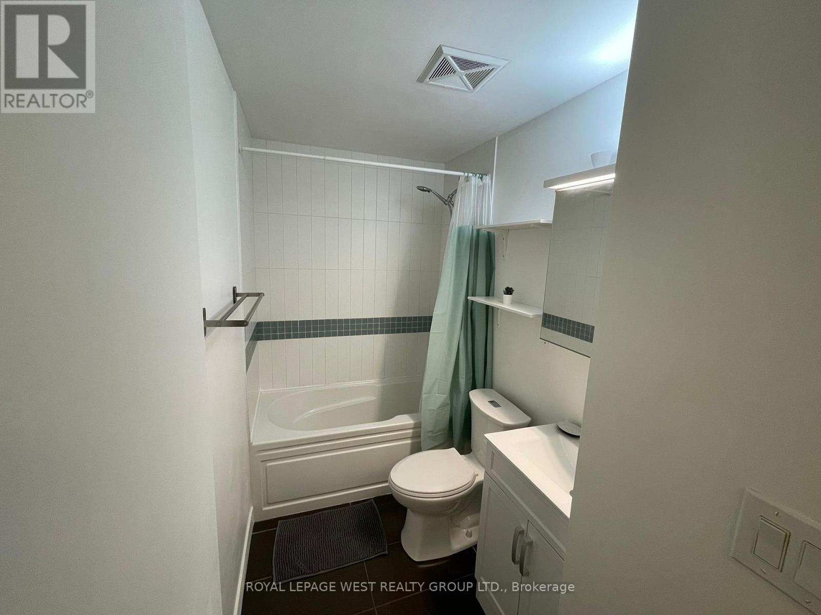 1323 - 165 LEGION ROAD N, Toronto (Mimico) — photo 12