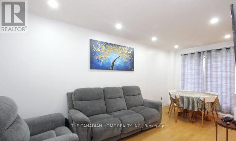 157 MORNINGMIST STREET, Brampton (Sandringham-Wellington) — photo 2