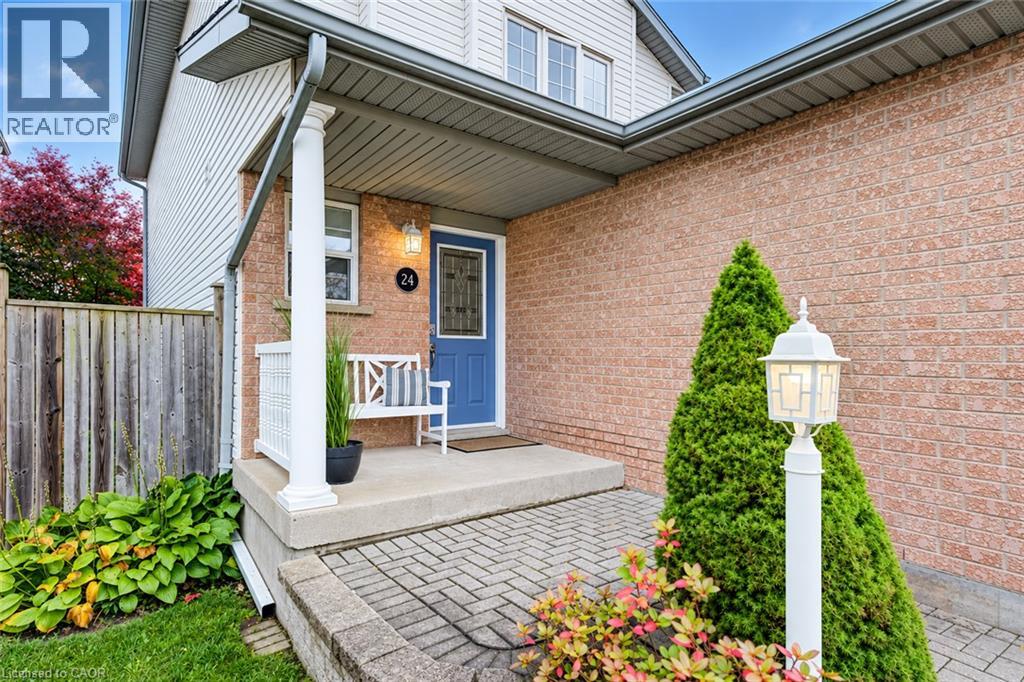 24 WHITE SANDS Court, Kitchener — photo 4