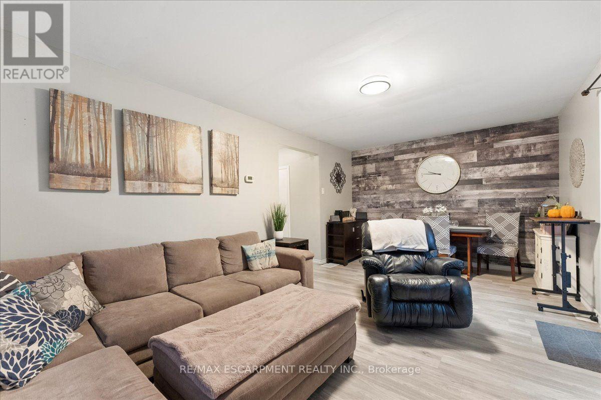 8 First Private Road, Hamilton, ON photo 20