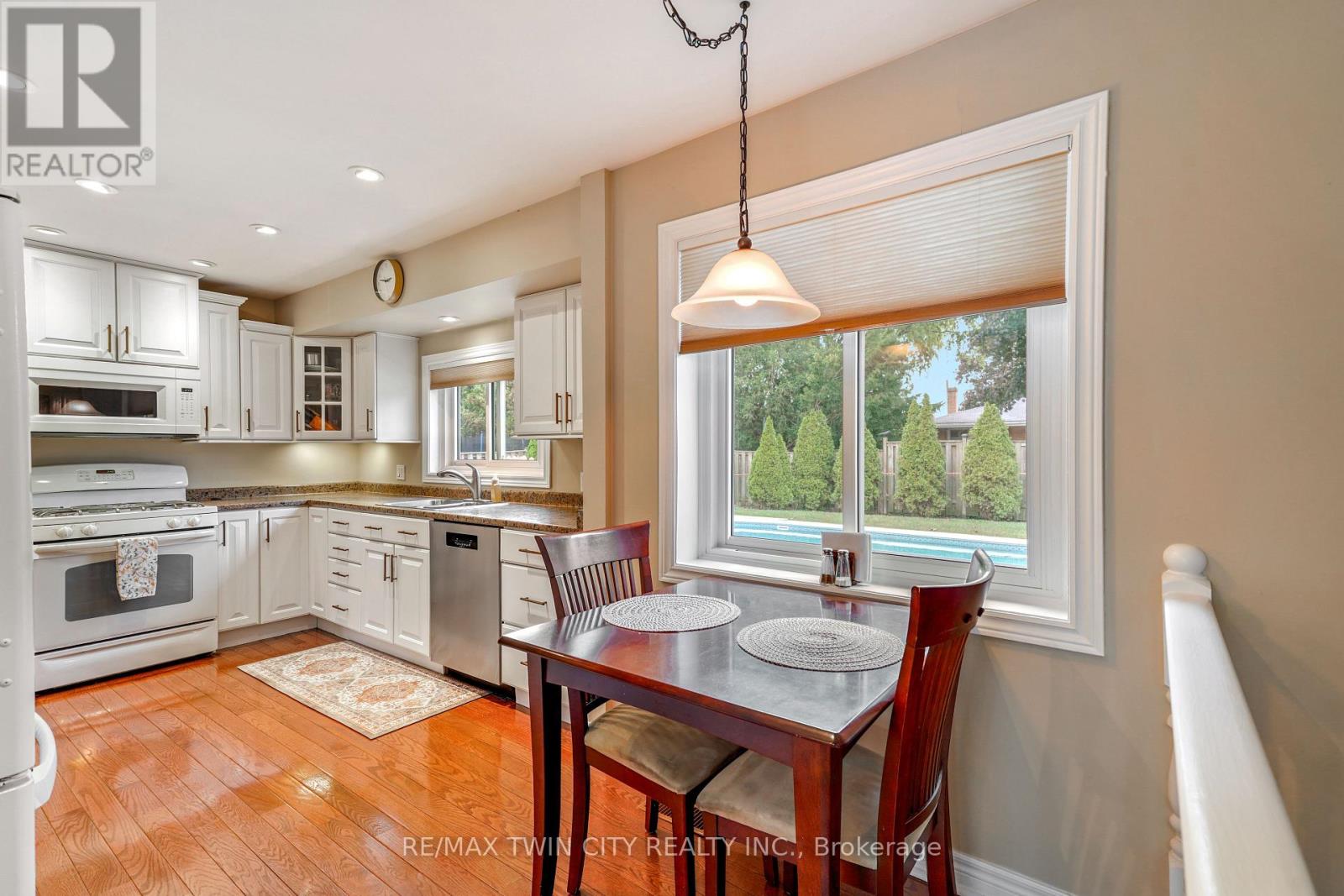 25 Brier Crescent, Brantford, ON photo 17