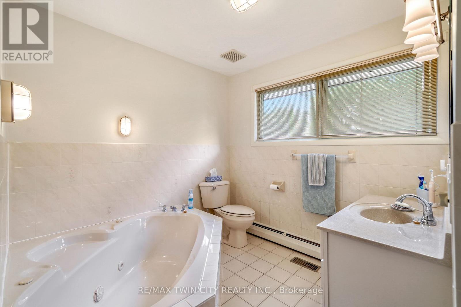 25 Brier Crescent, Brantford, ON photo 26
