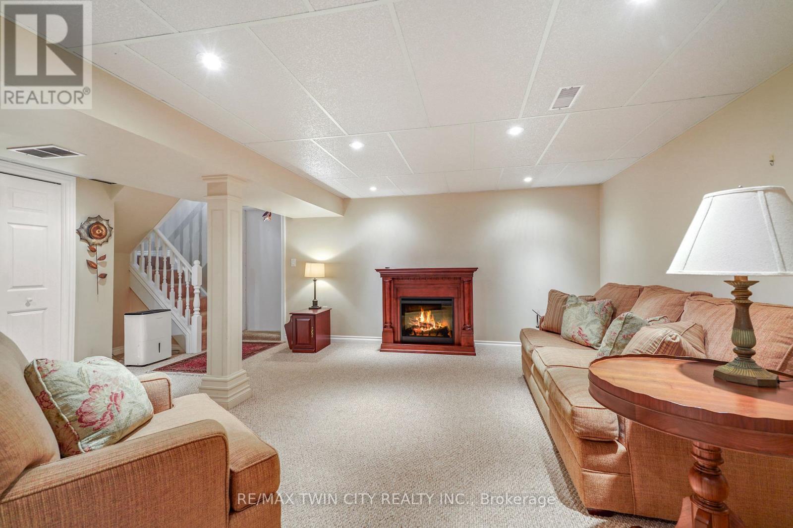 25 Brier Crescent, Brantford, ON photo 34