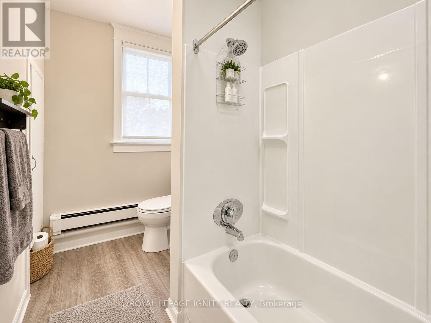 128 Geneva Street, St. Catharines, ON photo 17