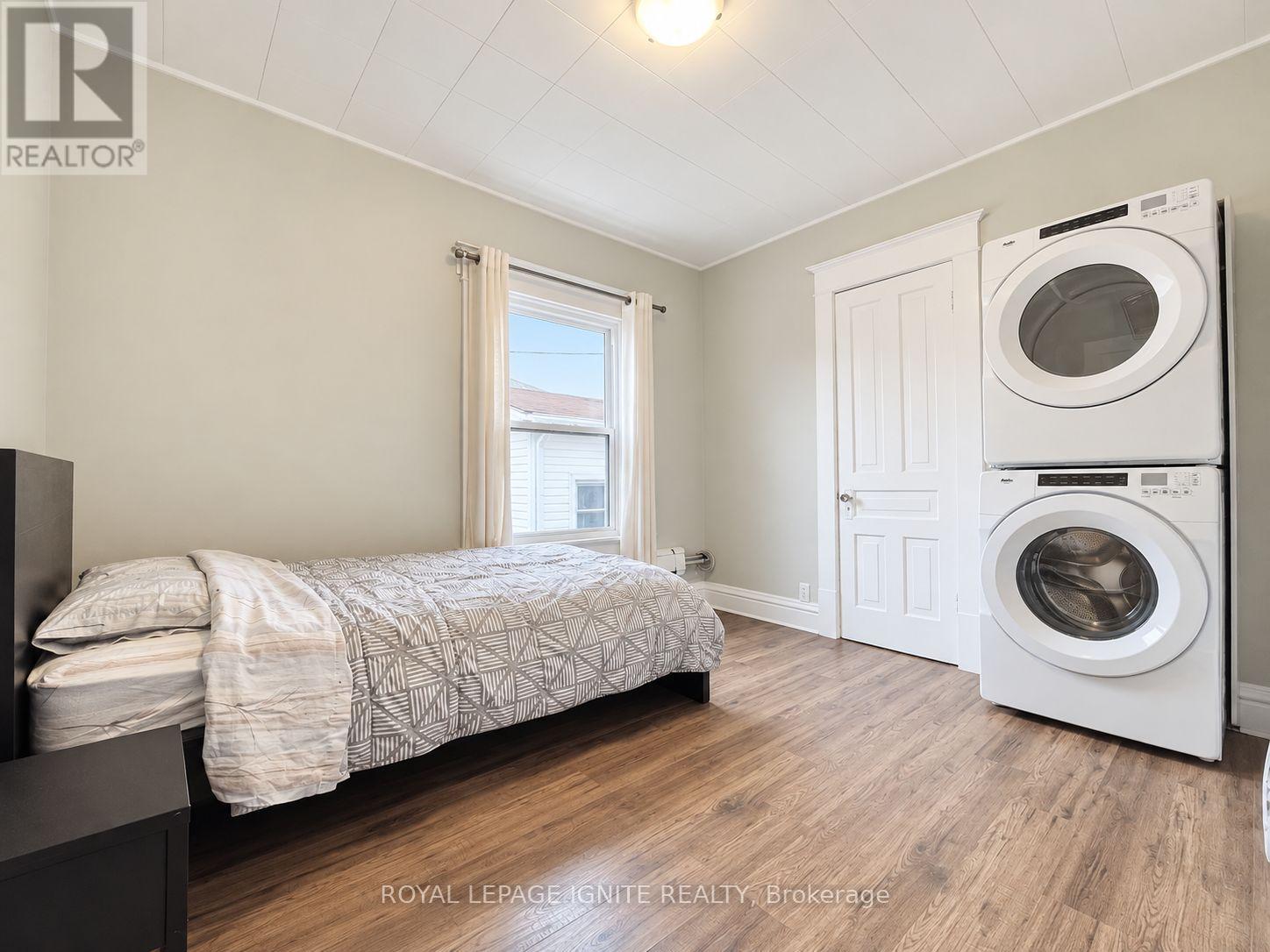 128 Geneva Street, St. Catharines, ON photo 19