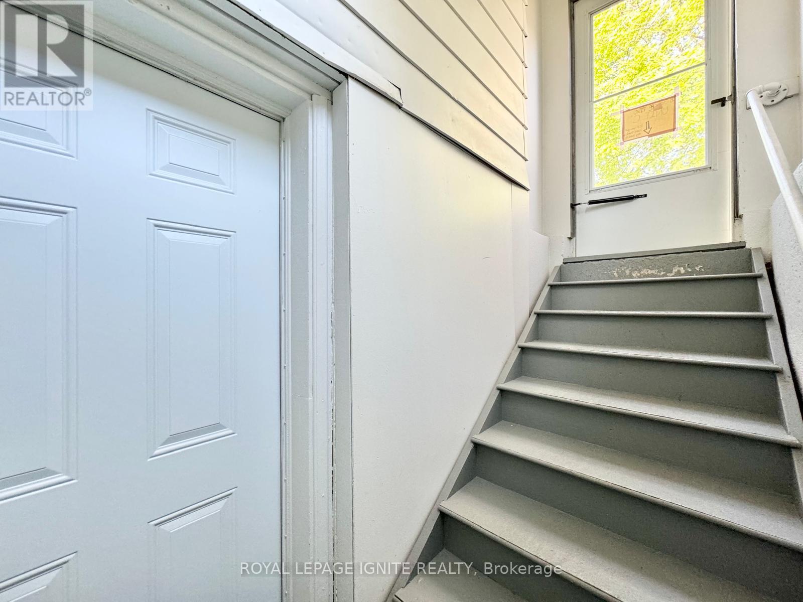 128 Geneva Street, St. Catharines, ON photo 38
