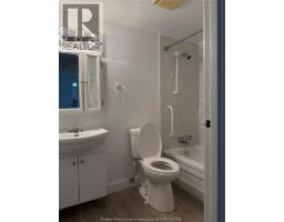 3936 Wyandotte Street East Unit# 206, Windsor, ON N8Y4V1 Photo 11