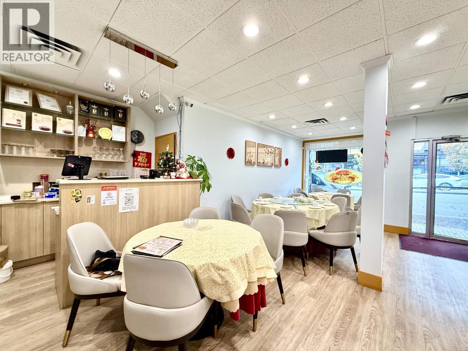 Photo of 8532 GRANVILLE STREET 6