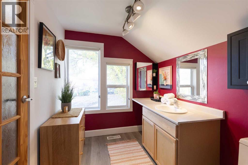508D 5 Avenue SE - 38