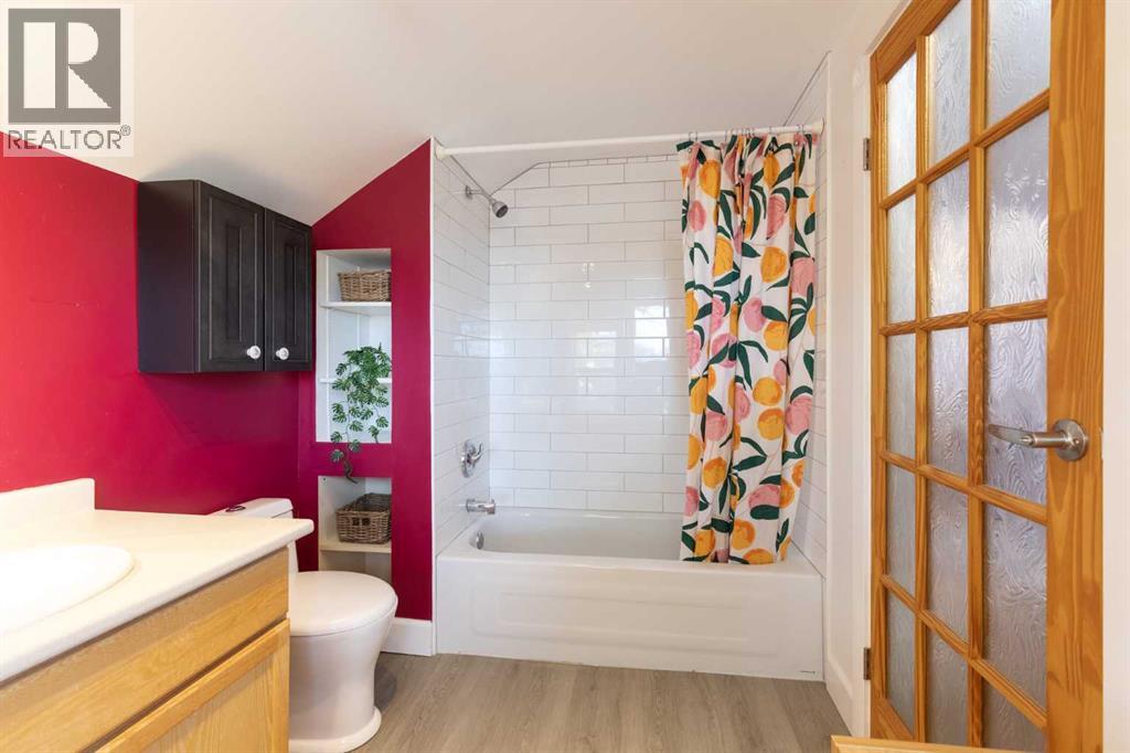 508D 5 Avenue SE - 39