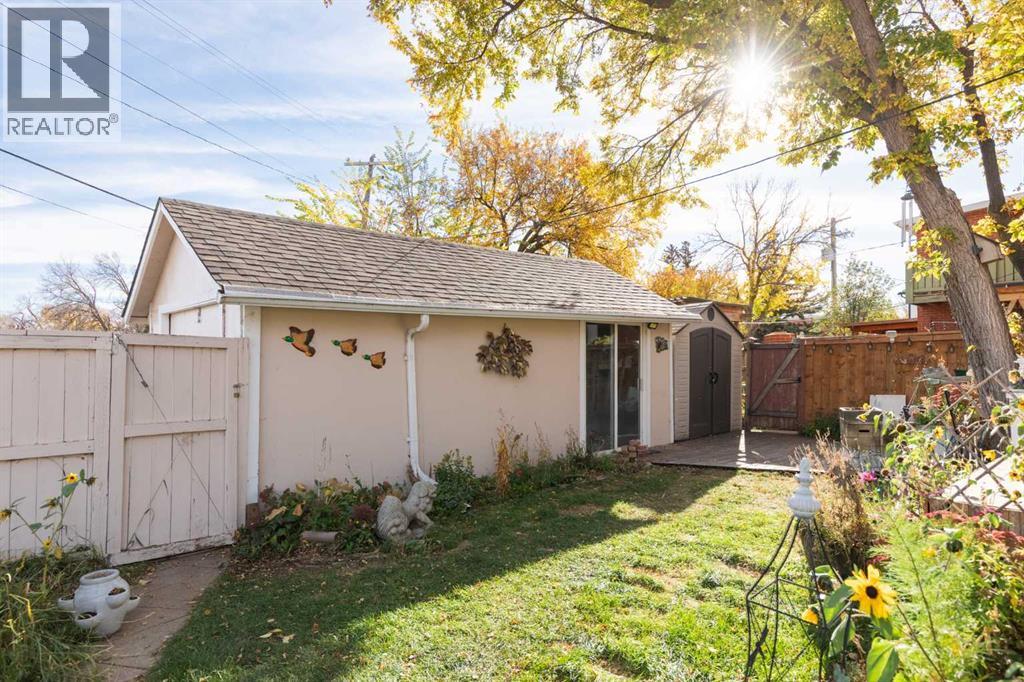 508D 5 Avenue SE - 44