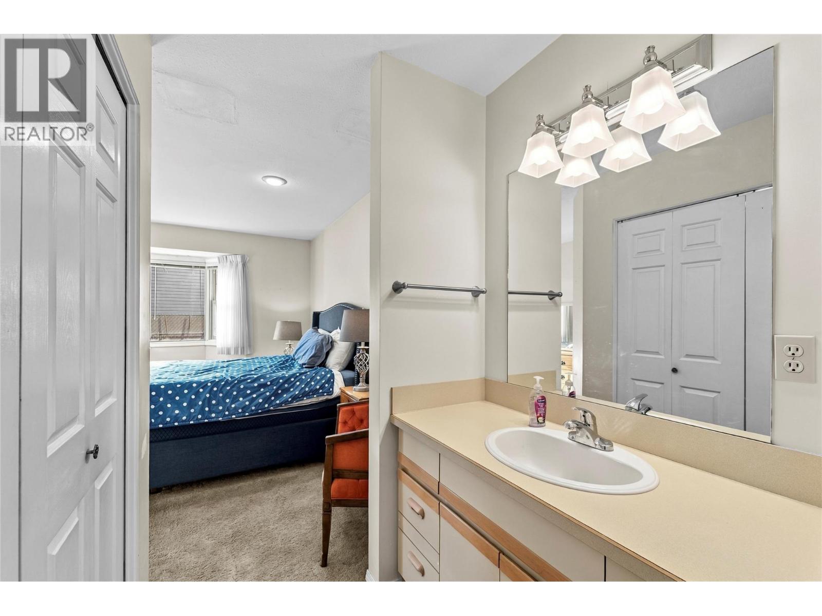 1717 GRANITE Avenue Unit# 5, Merritt - Image 1