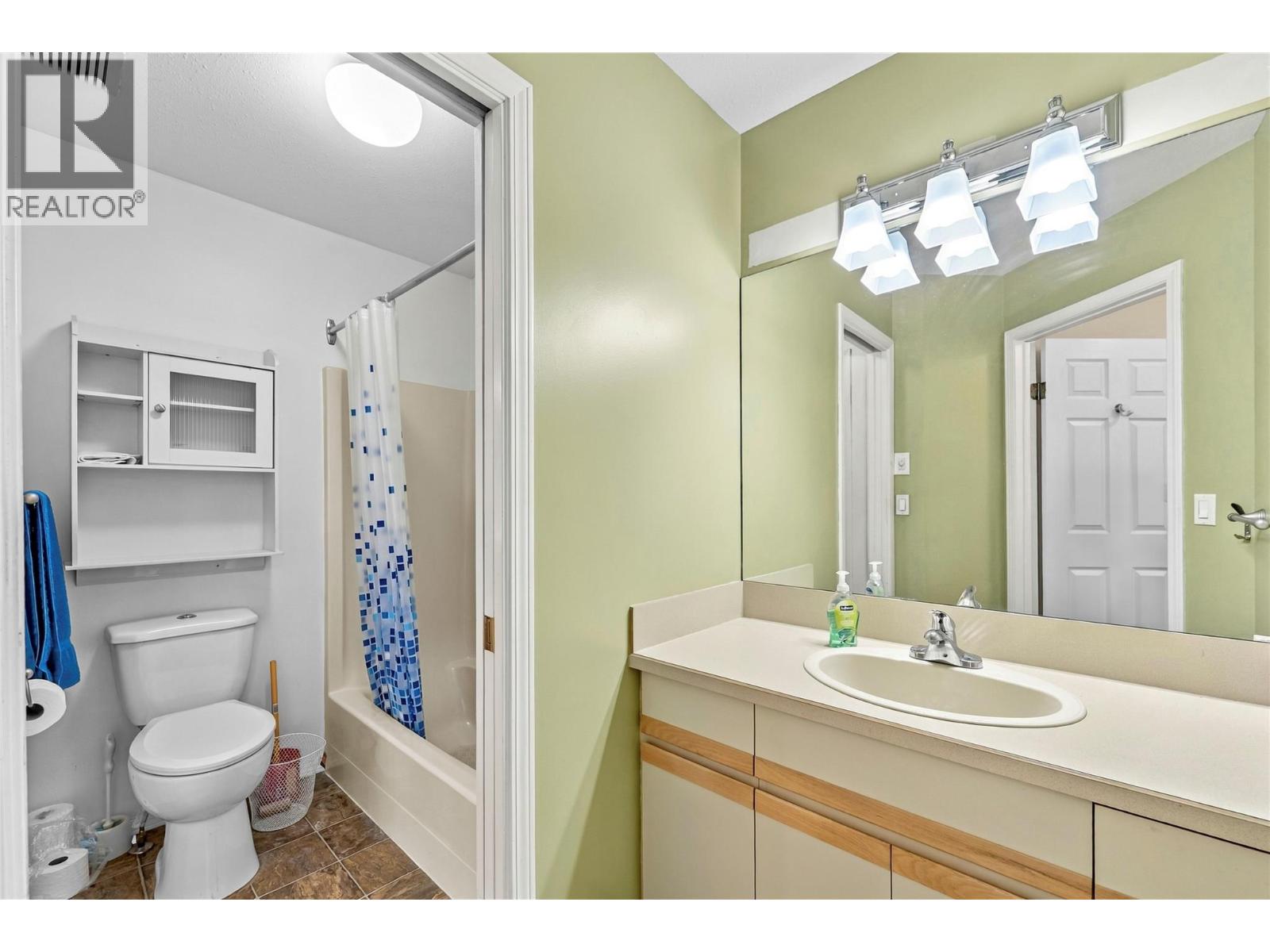 1717 GRANITE Avenue Unit# 5, Merritt - Image 1