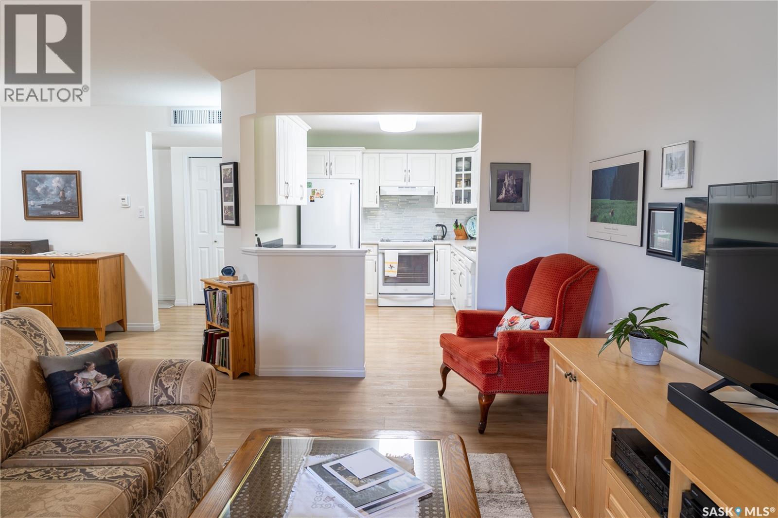 324 305 Pinehouse DRIVE, Saskatoon — photo 10