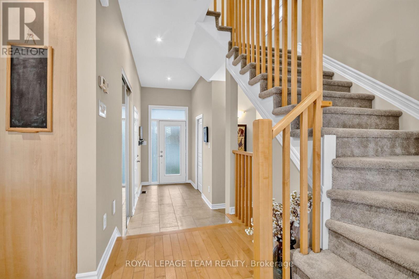 Condos for Sale in Ottawa – 166 MATTINGLY WAY, Ottawa – By Peter Sagos - Image 15