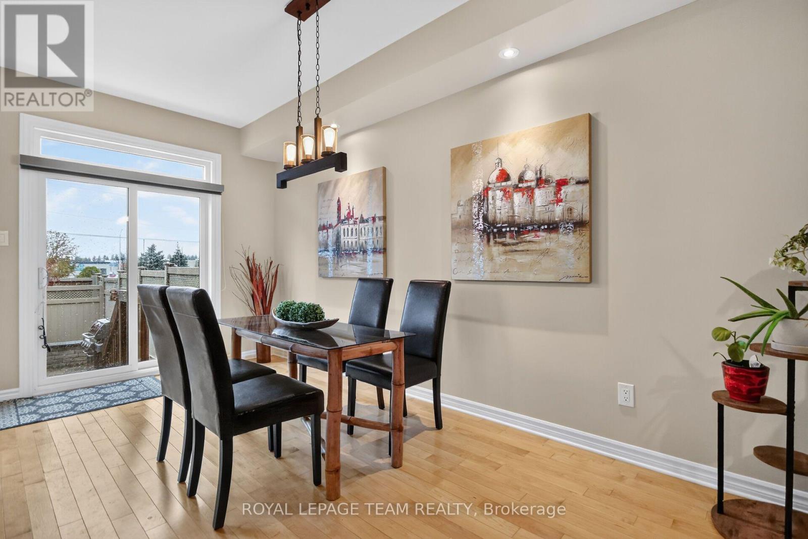 166 MATTINGLY WAY, Ottawa — photo 9