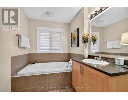 166 Mattingly Way, Ottawa, ON K4M0C4 Photo 20