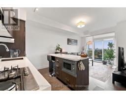 908 - 501 St Clair Avenue W, Toronto, ON M5P0A2 Photo 8