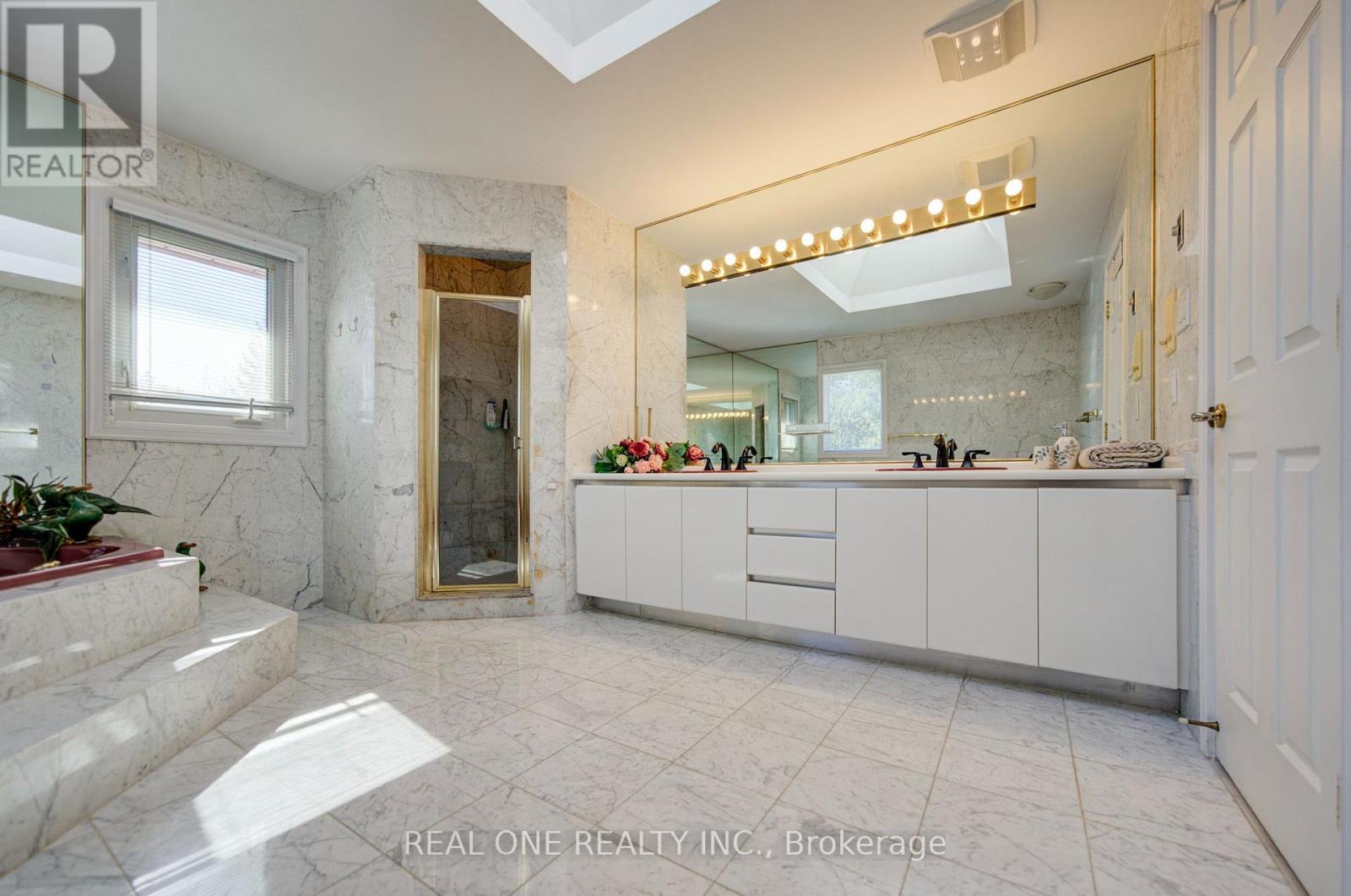 261 Mckee Avenue, Toronto, ON photo 21