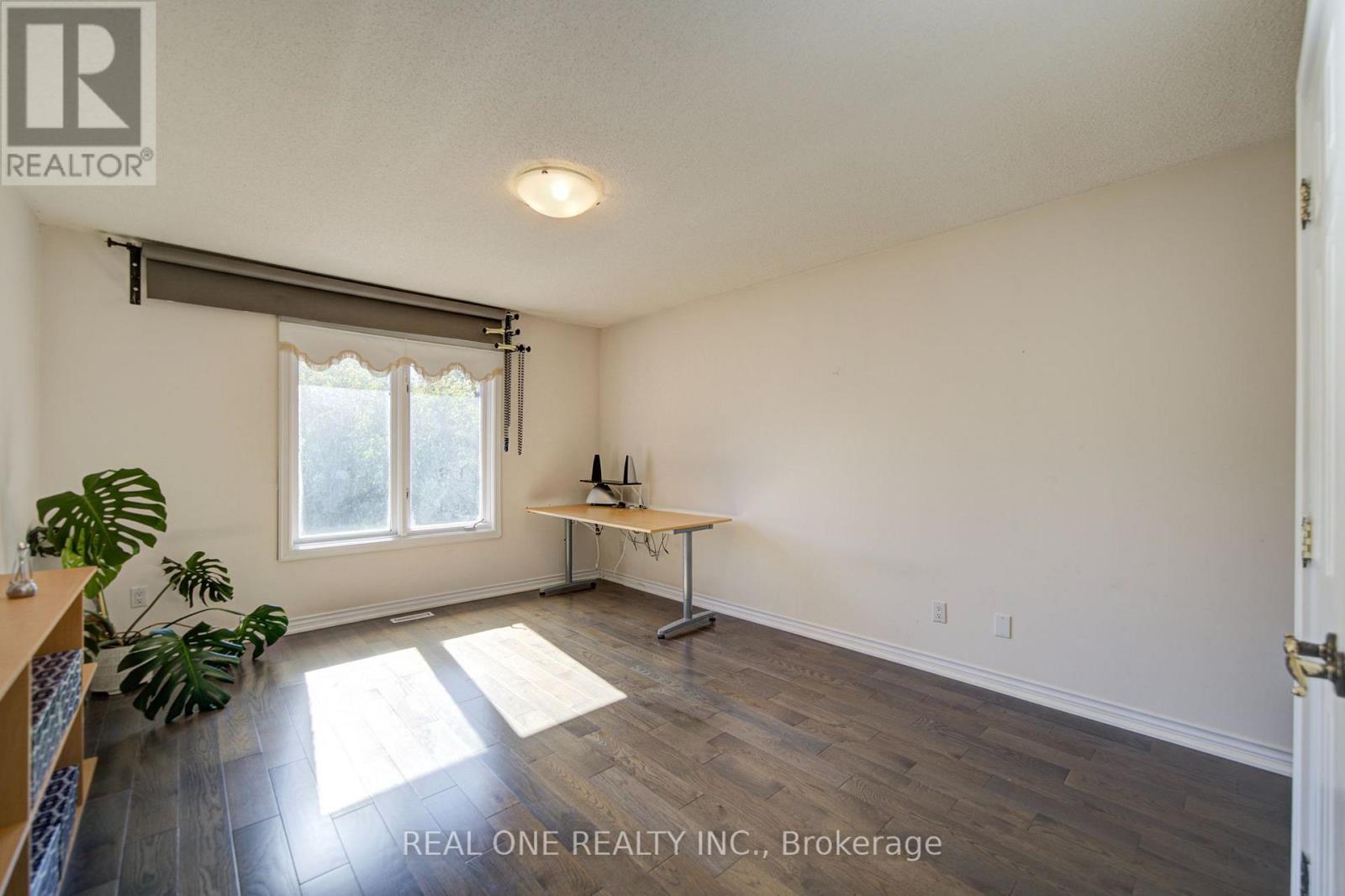 261 Mckee Avenue, Toronto, ON photo 23