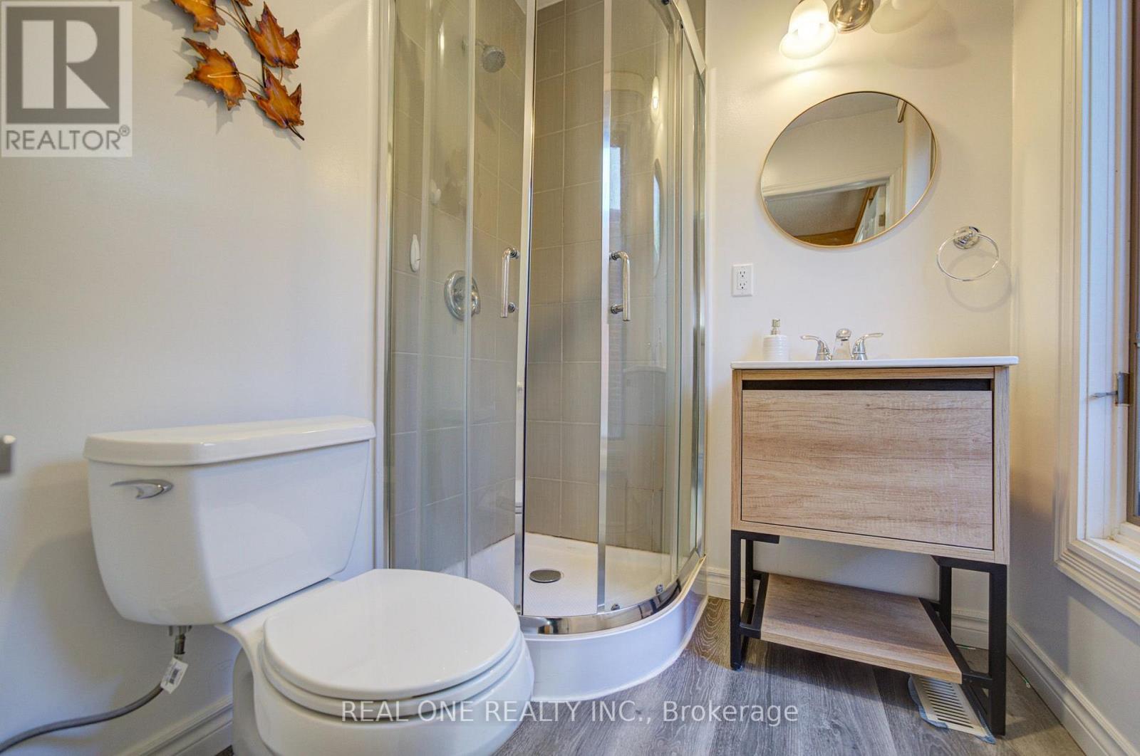 261 Mckee Avenue, Toronto, ON photo 40