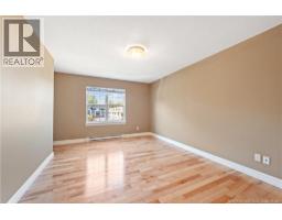 138 East Street, photo 14