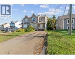 138 East Street, photo 16