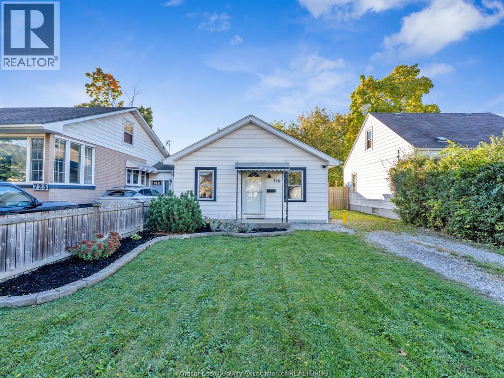 719 HILDEGARDE, Windsor