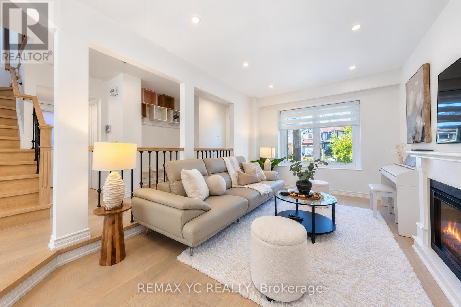 79 TAMARACK DRIVE - 12