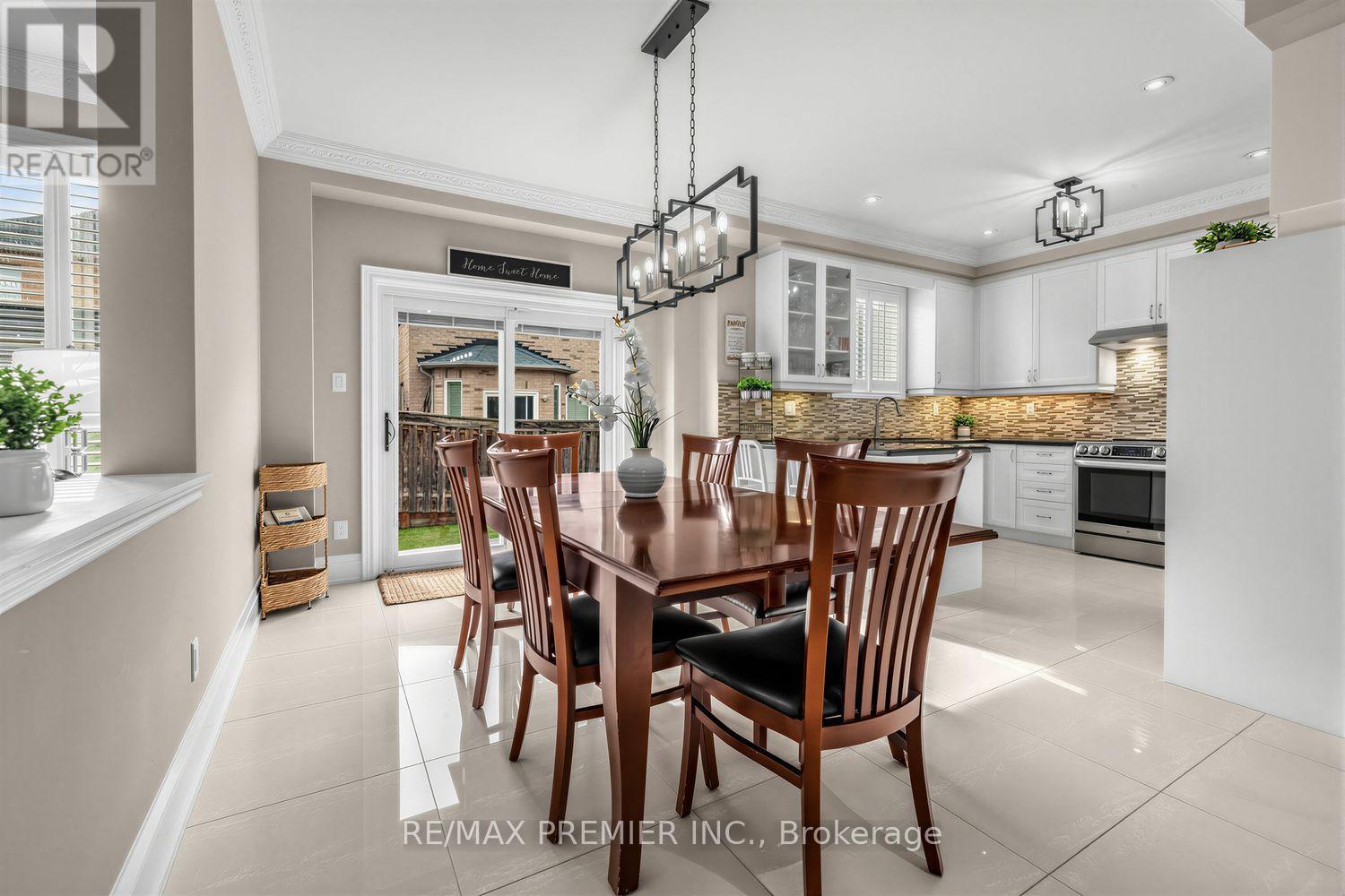 47 Berry Trail, Vaughan, ON photo 11