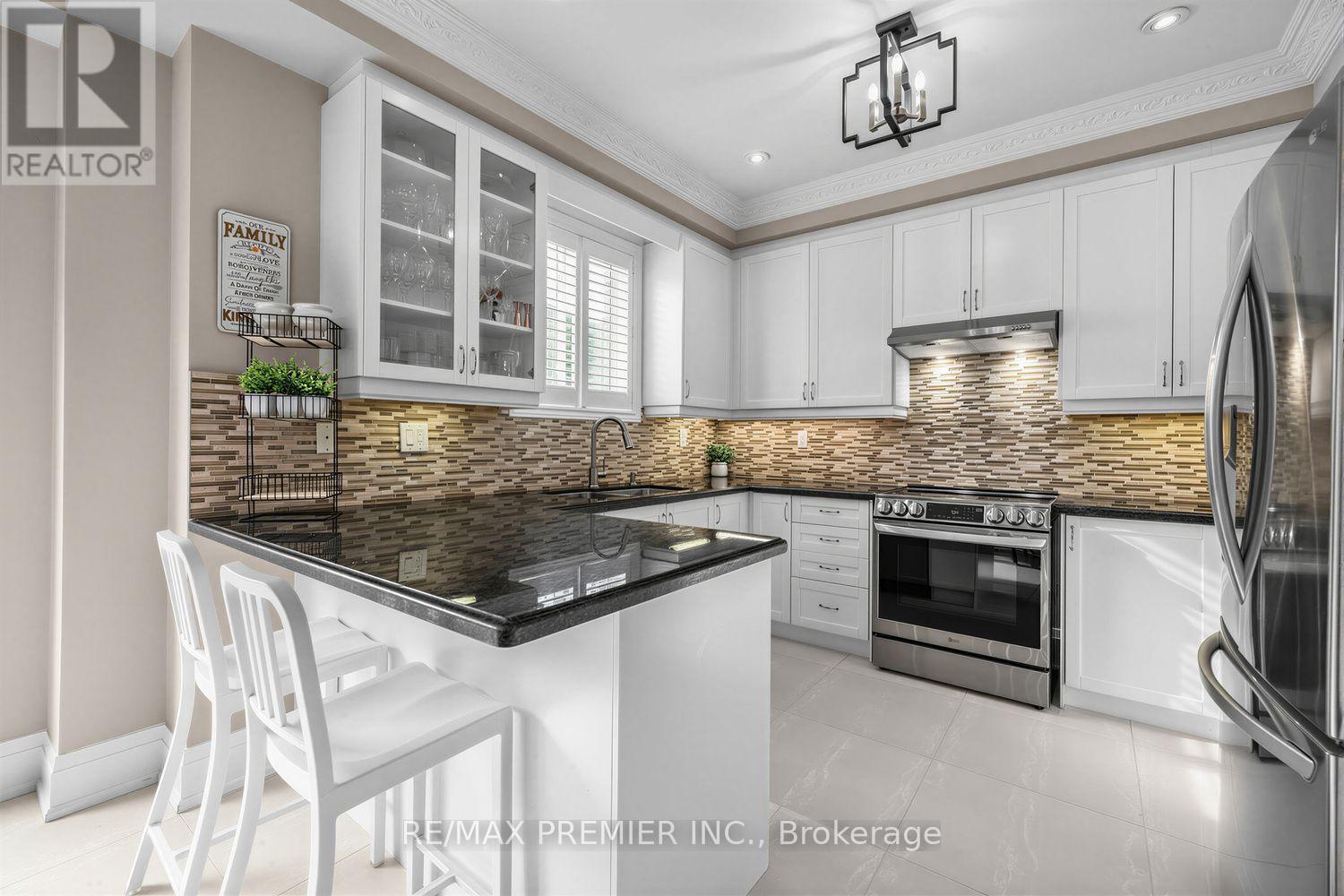 47 Berry Trail, Vaughan, ON photo 13