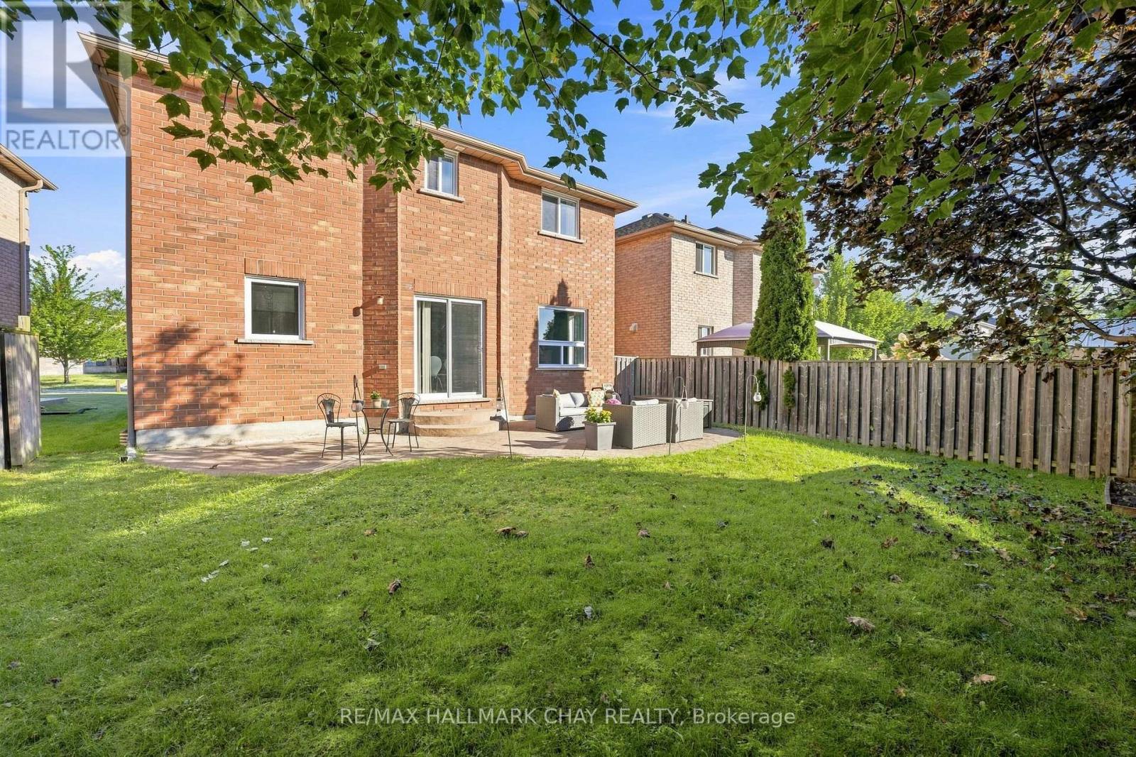 17 SHERWOOD COURT - 15